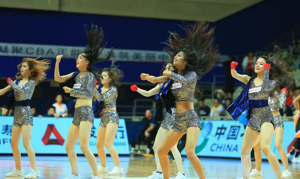 罗马联赛上一轮主场2-0击败那不勒斯，避免连败情况的出现，重返胜轨，士气得以提升。